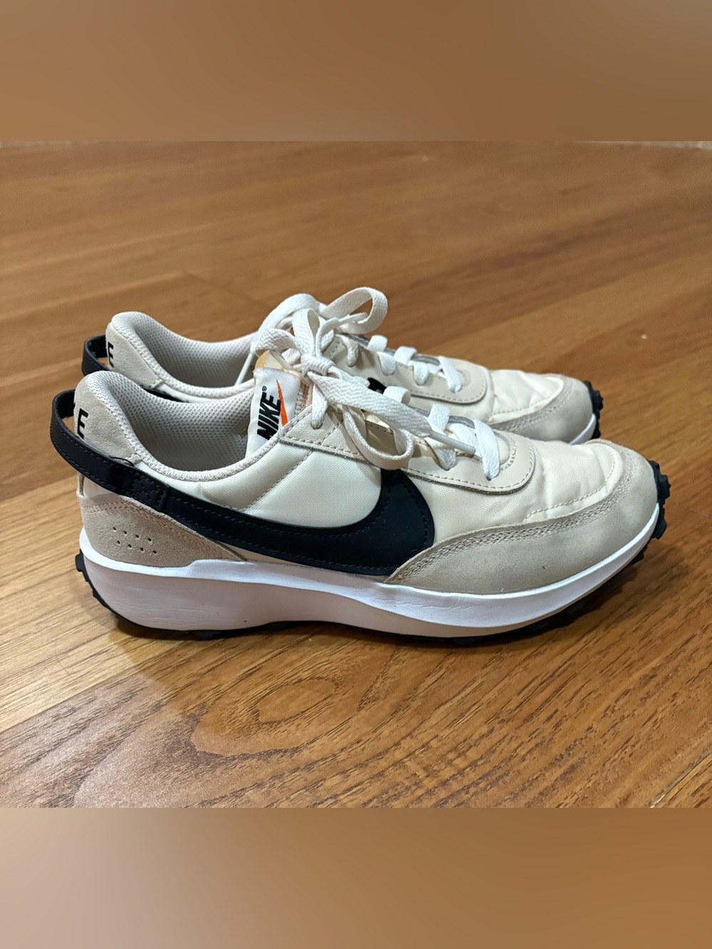 Nike Waffle Debut